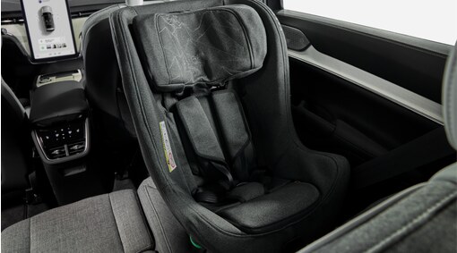 Silla infantil orientada hacia atrás de Volvo