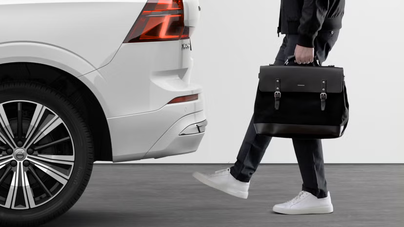 Portón trasero eléctrico manos libres